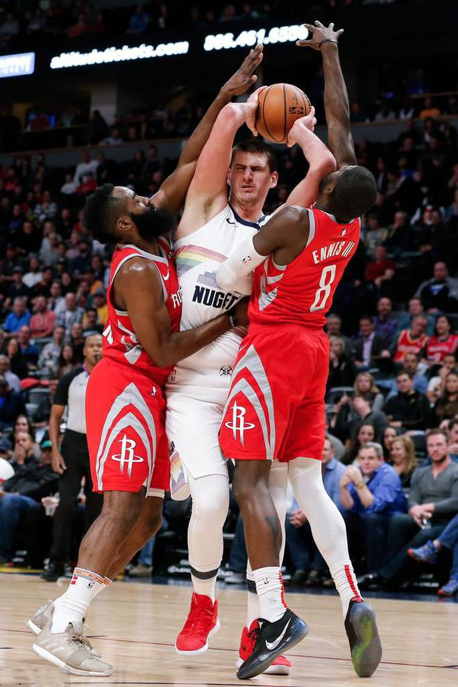 摩斯击败对手，实现逆袭胜利(摩斯击败对手,实现逆袭胜利是哪一集)