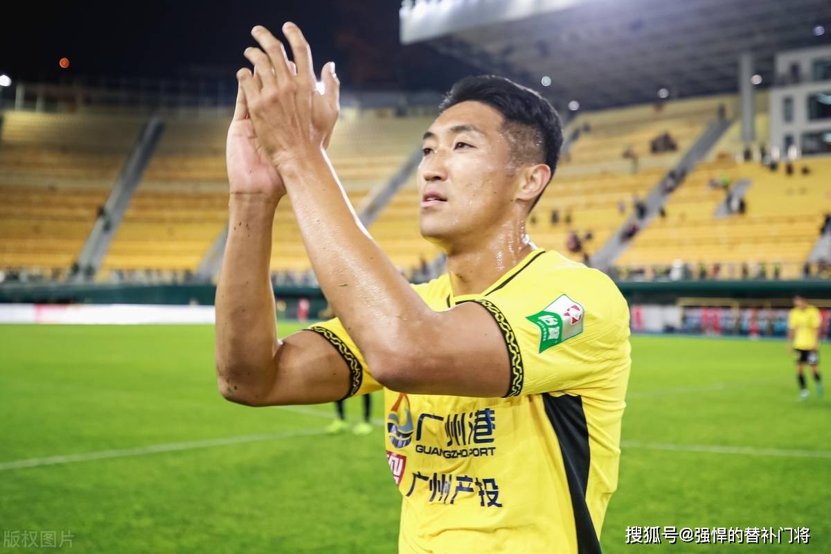 爱游戏体育直播-克纳夫特助攻成功，帮助球队攻破对手防线的简单介绍