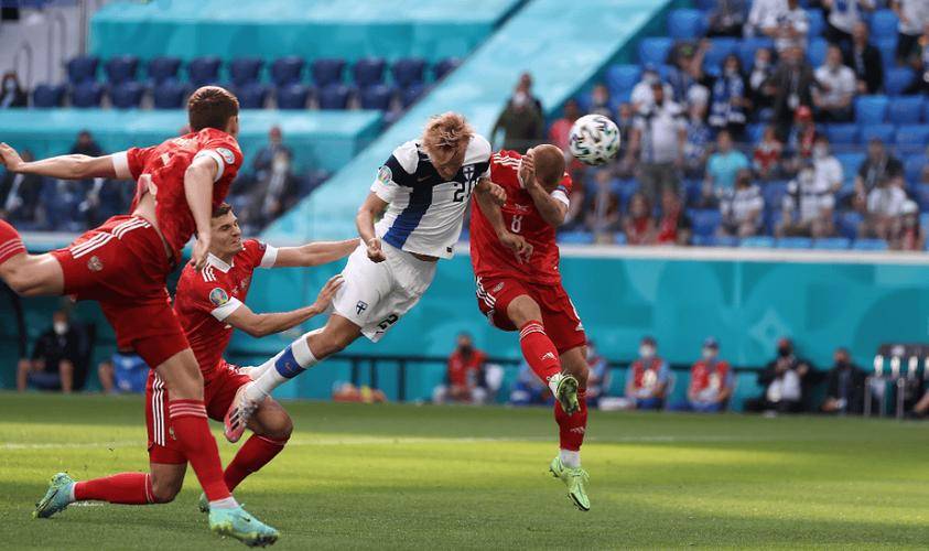 克纳夫特助攻成功,帮助球队攻破对手防线的简单介绍 克纳夫特助攻成功,帮助球队攻破对手防线的简单介绍