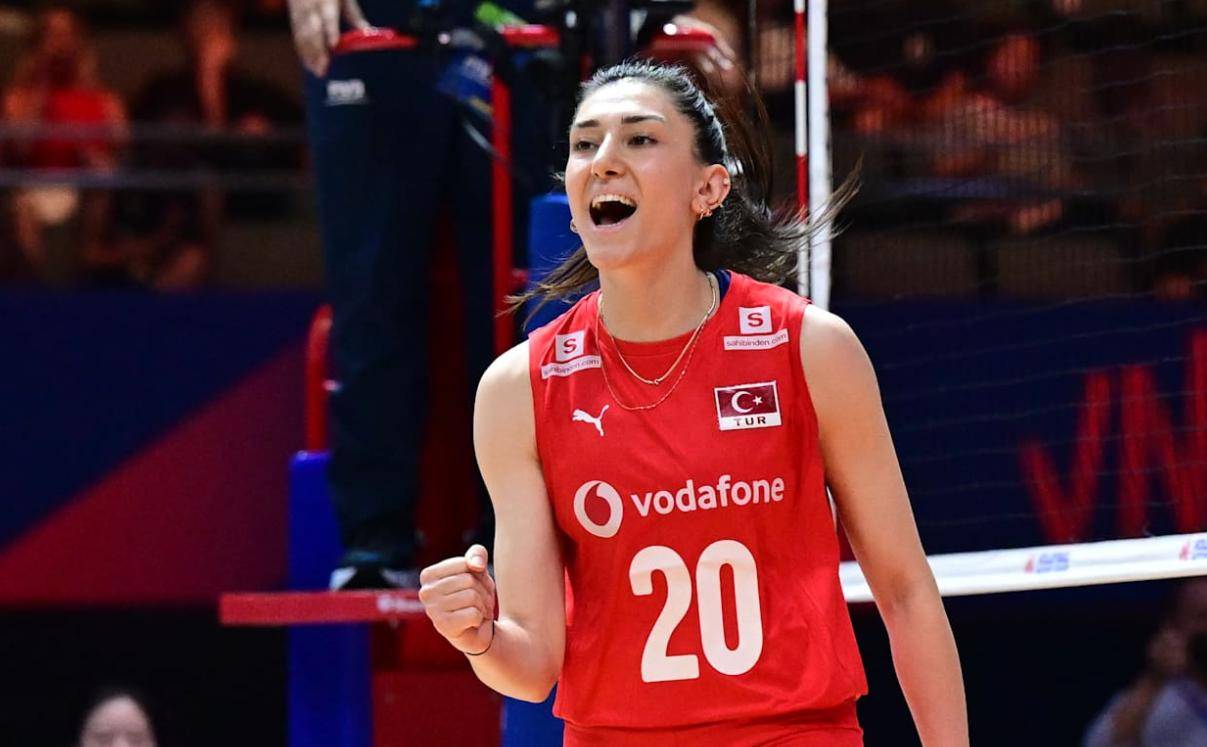 阿根廷女排战胜俄罗斯队全面压制