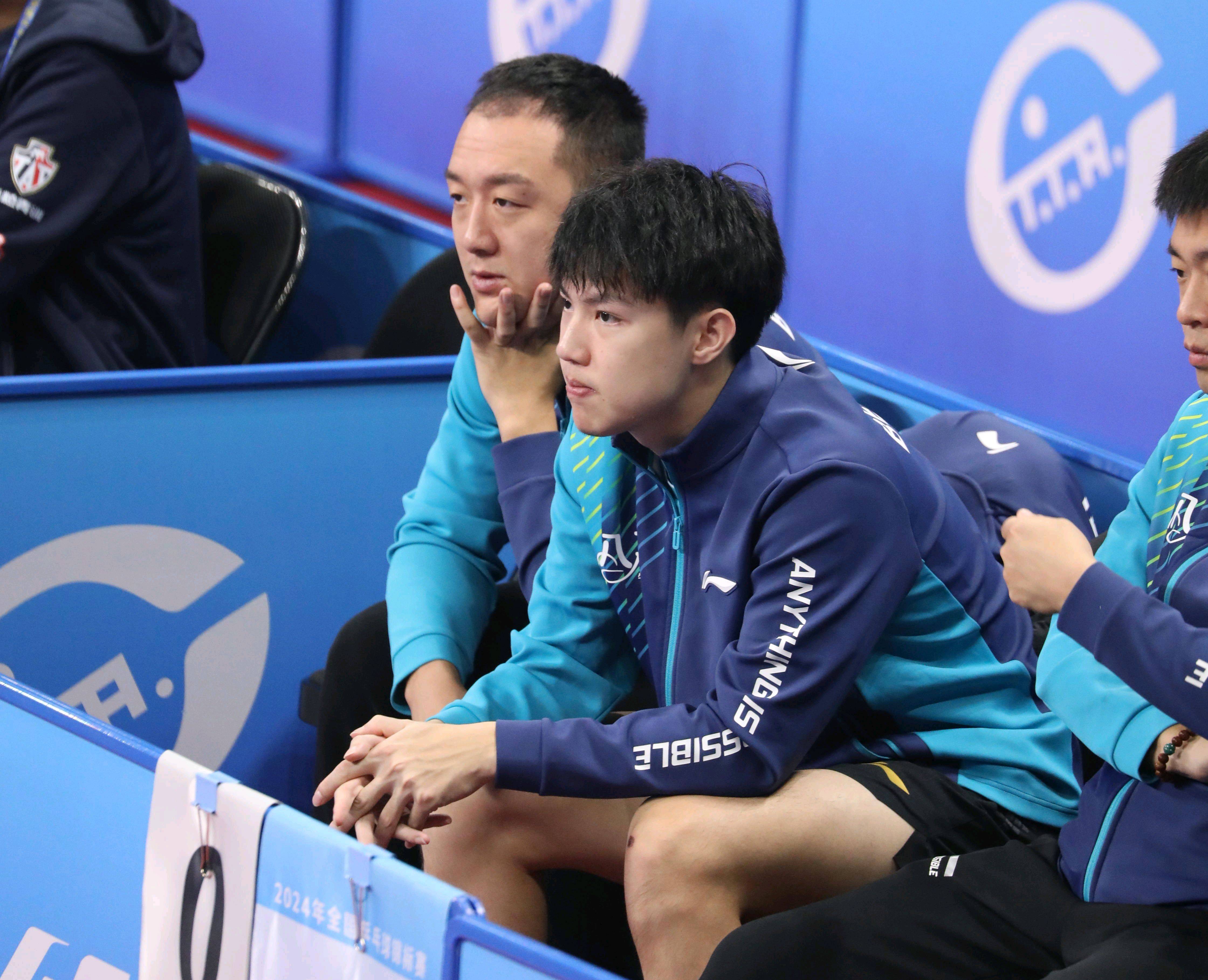 爱游戏体育官网-年轻球员秀技术，力挺球队获胜