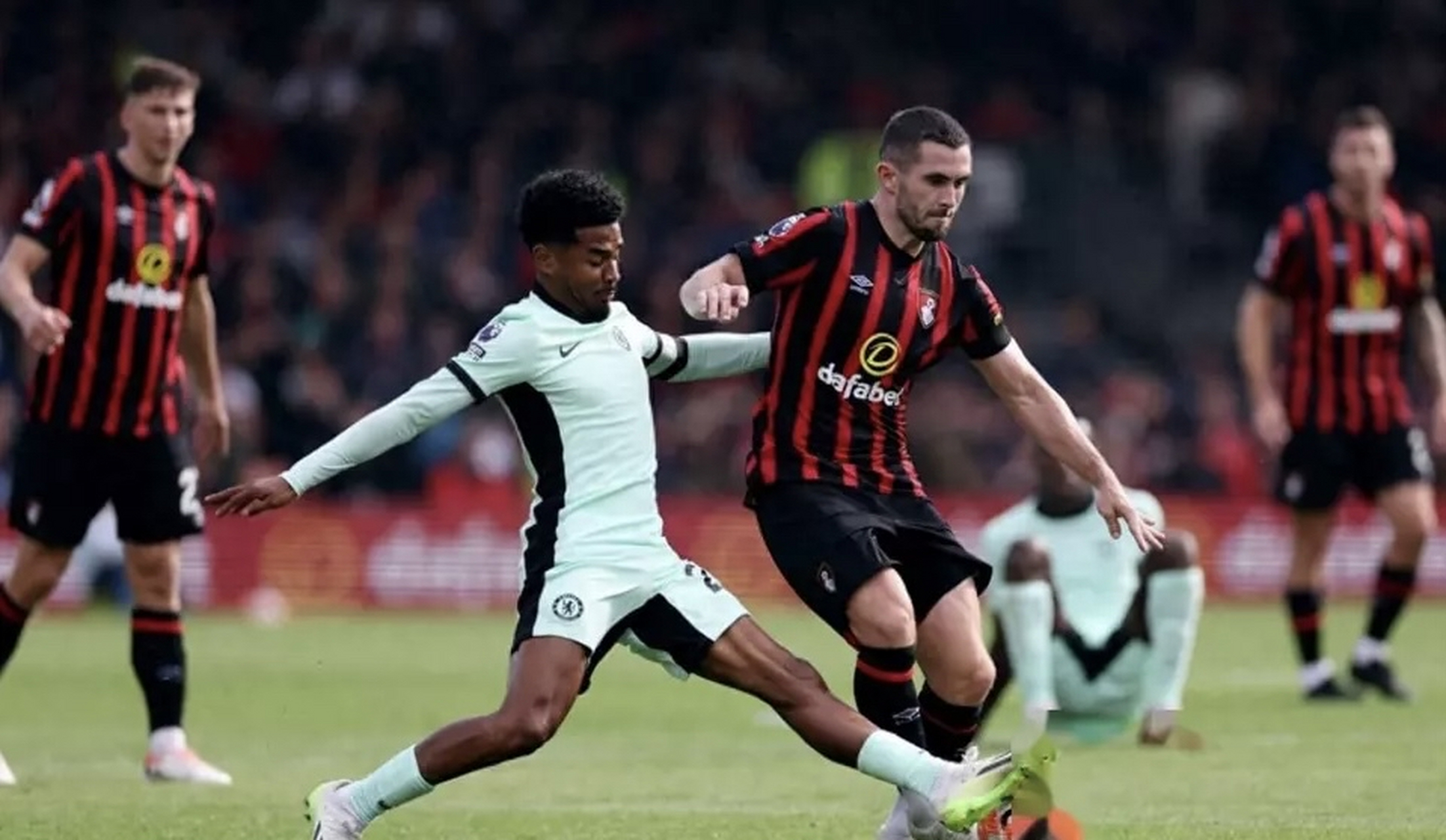 爱游戏体育网站-切尔西主场获胜，伯恩茅斯客场战平