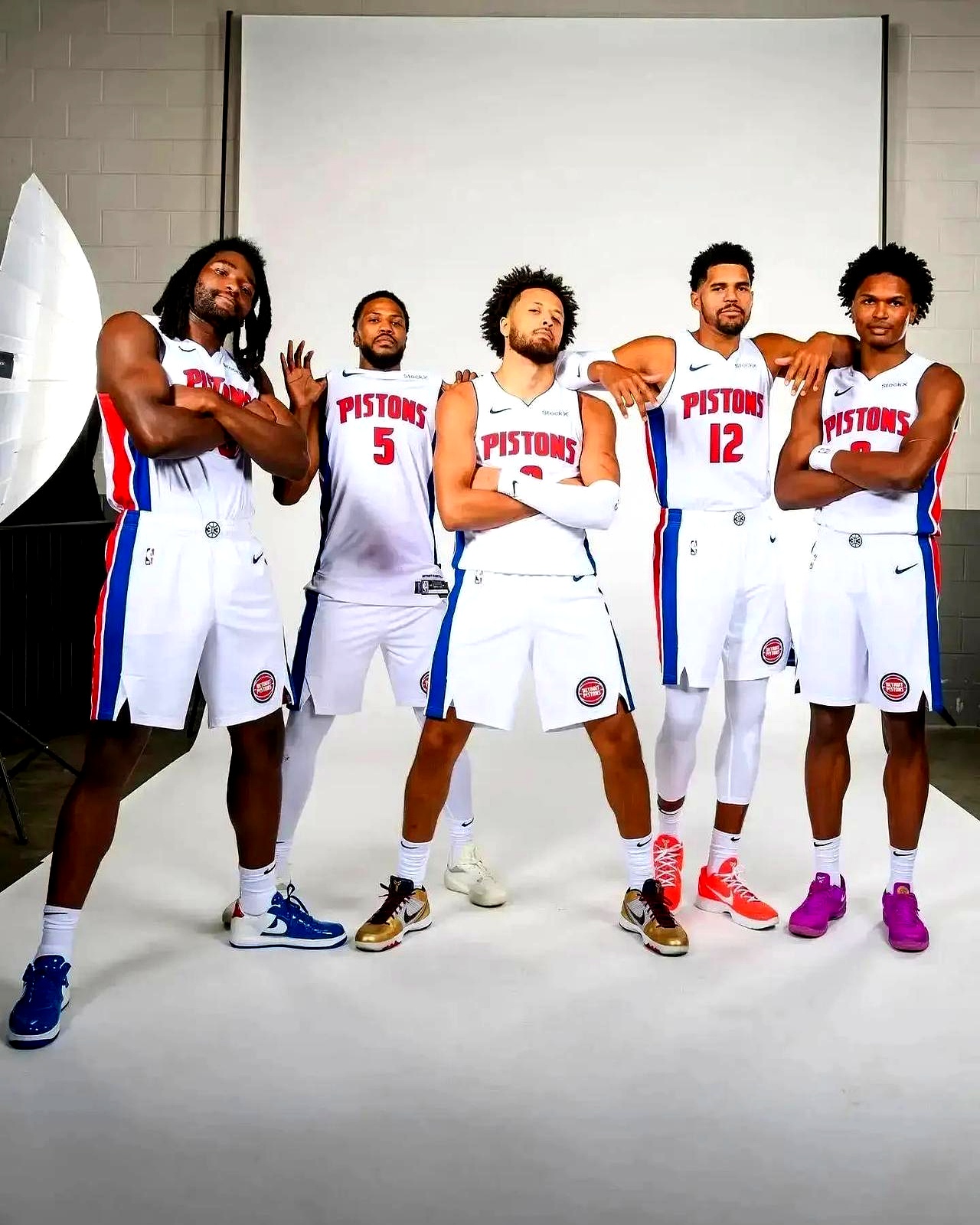 活塞不敌尼克斯，格林失误频频