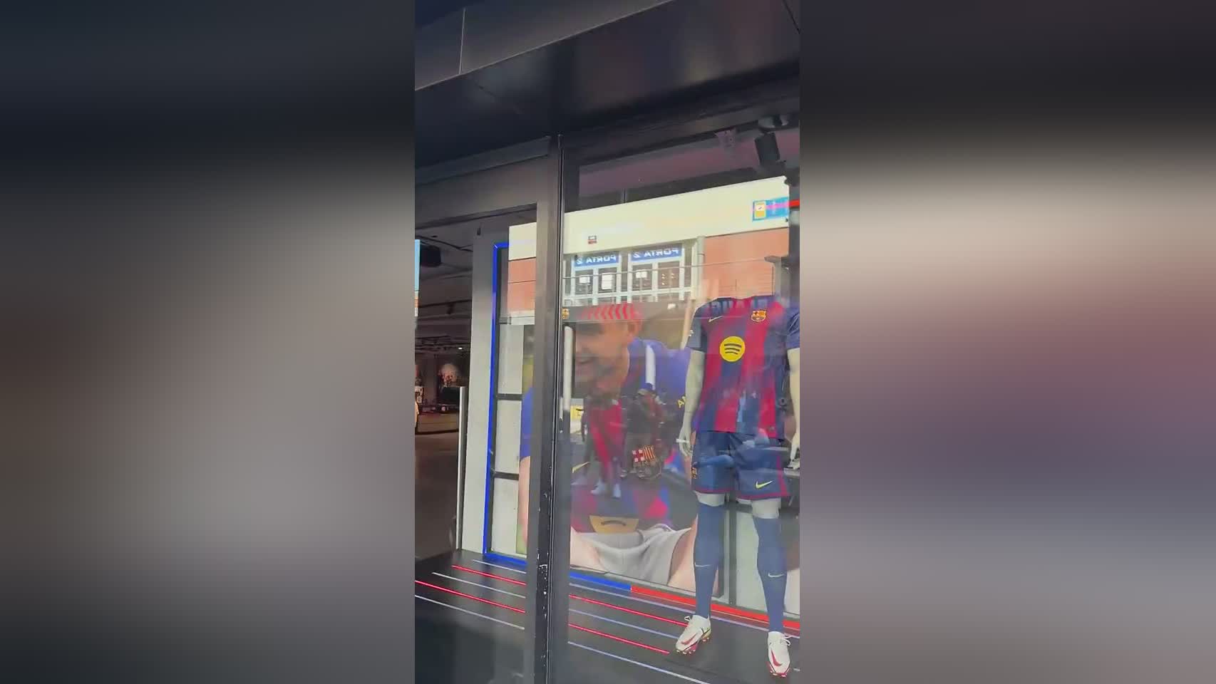 爱游戏在线登录-法甲联赛新风貌，球迷热情高涨