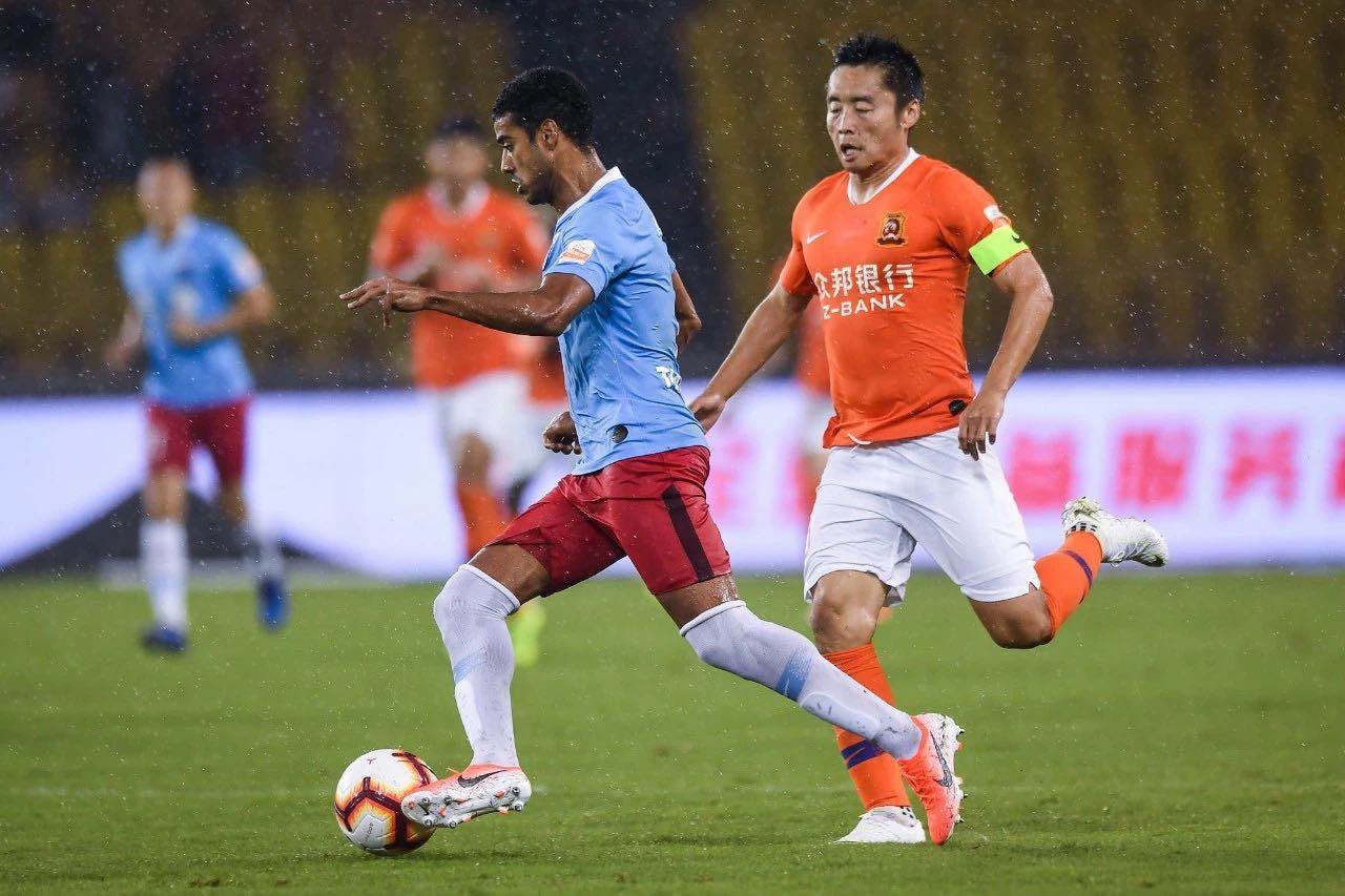 天海主场力克对手,笑傲比赛场上迎来胜利 天海主场力克对手,笑傲比赛场上迎来胜利