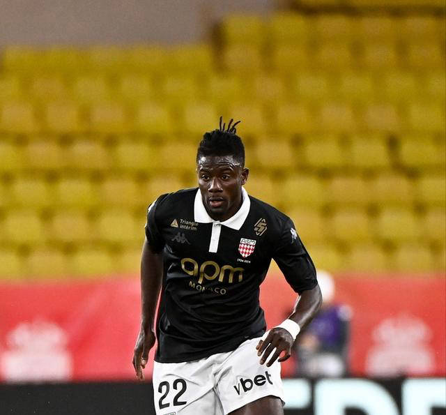 摩纳哥客场逆转,击败对手取得三分 摩纳哥客场逆转,击败对手取得三分