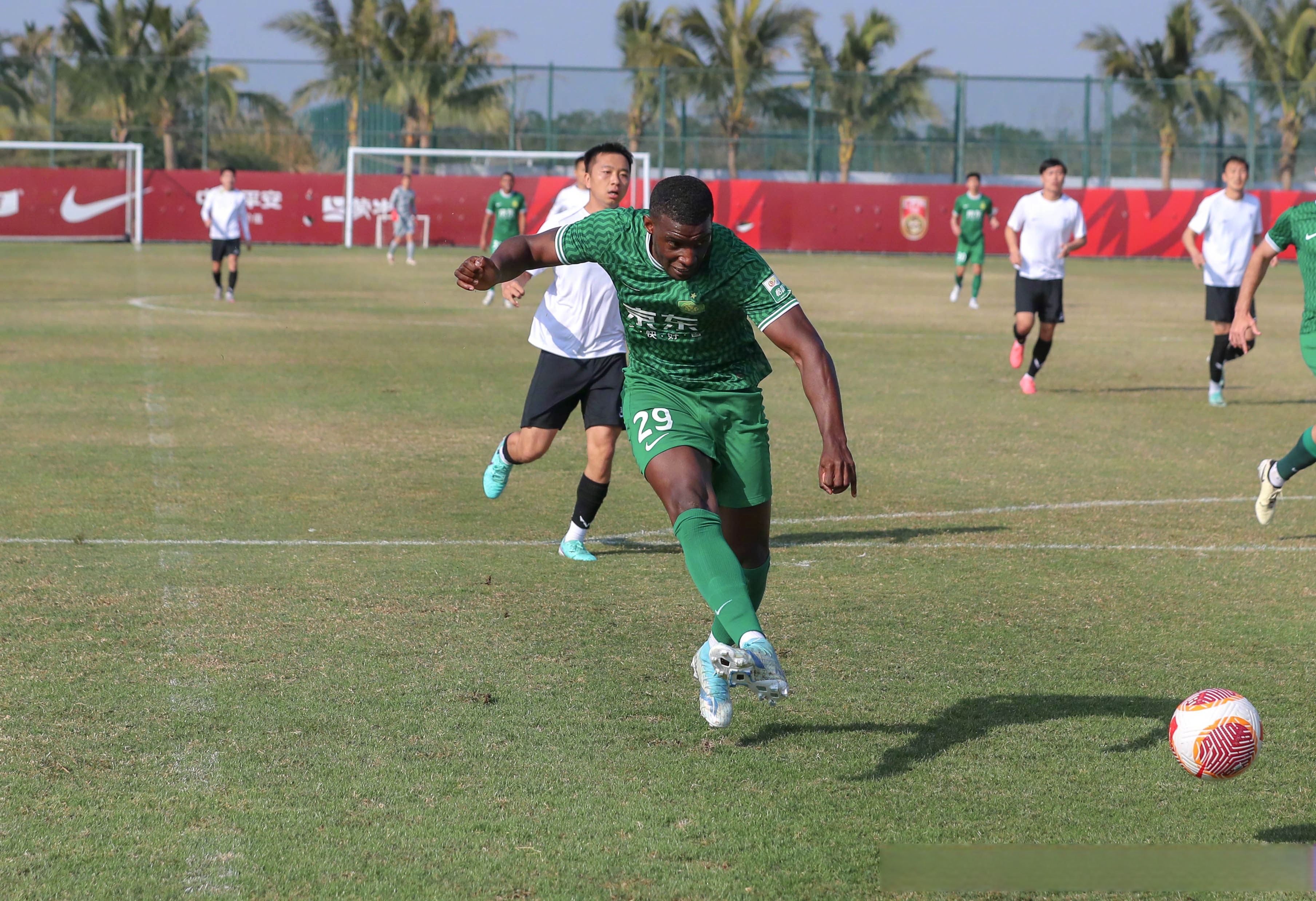 爱游戏入口-北京国安客场不敌对手，遭遇连败困境的简单介绍