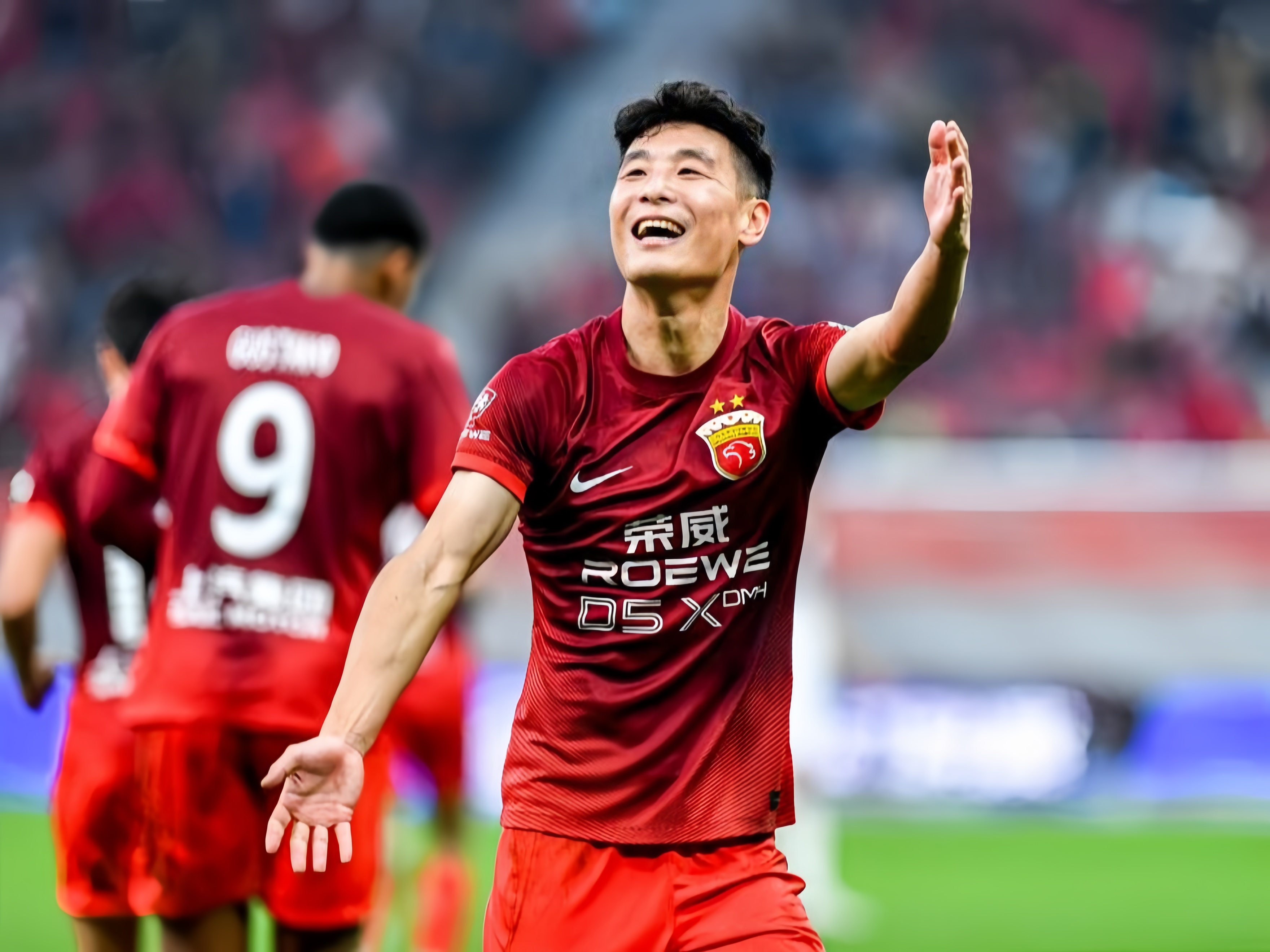 主力球员因伤退出,球队备战受影响 主力球员因伤退出,球队备战受影响