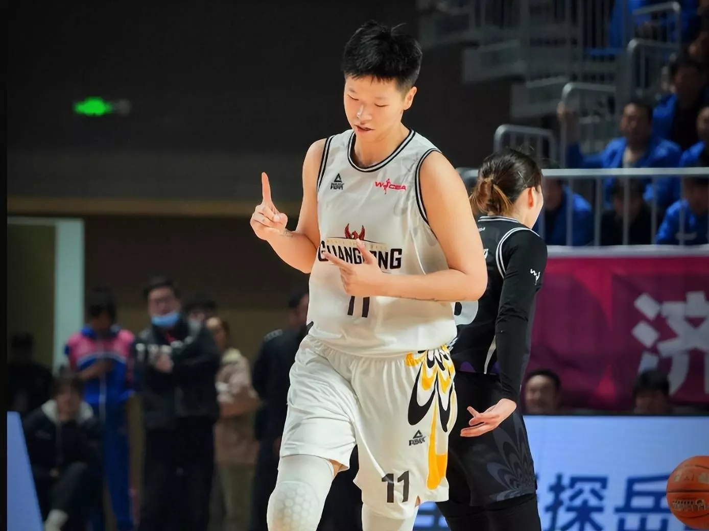 爱游戏体育网站-土耳其球队力挽狂澜，成功杀入半决赛