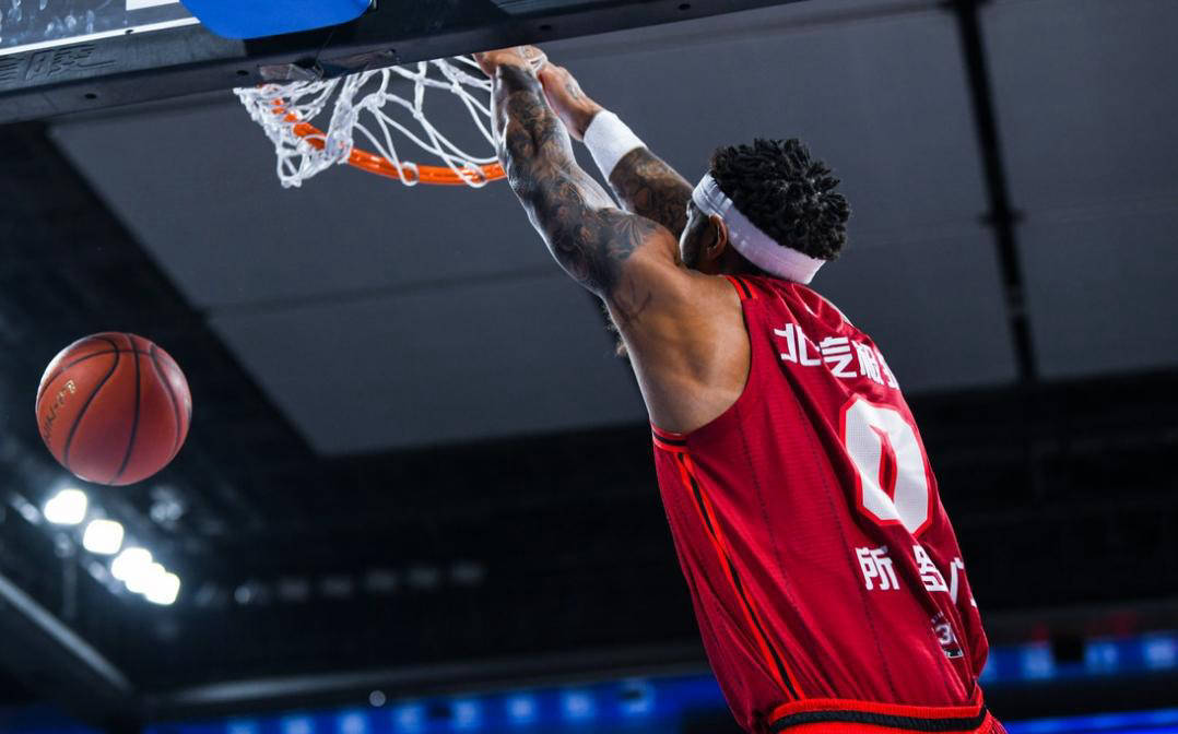 北京男篮凭借外援发威，轻取天津队