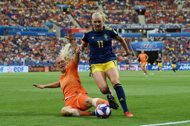 爱游戏体育平台-瑞典女足残暴开胜，成为黑马