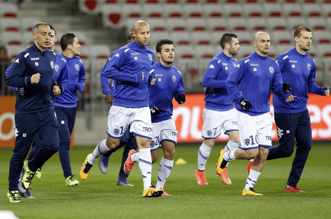 帕尔马迎战强敌,力争主场取胜的简单介绍 帕尔马迎战强敌,力争主场取胜的简单介绍