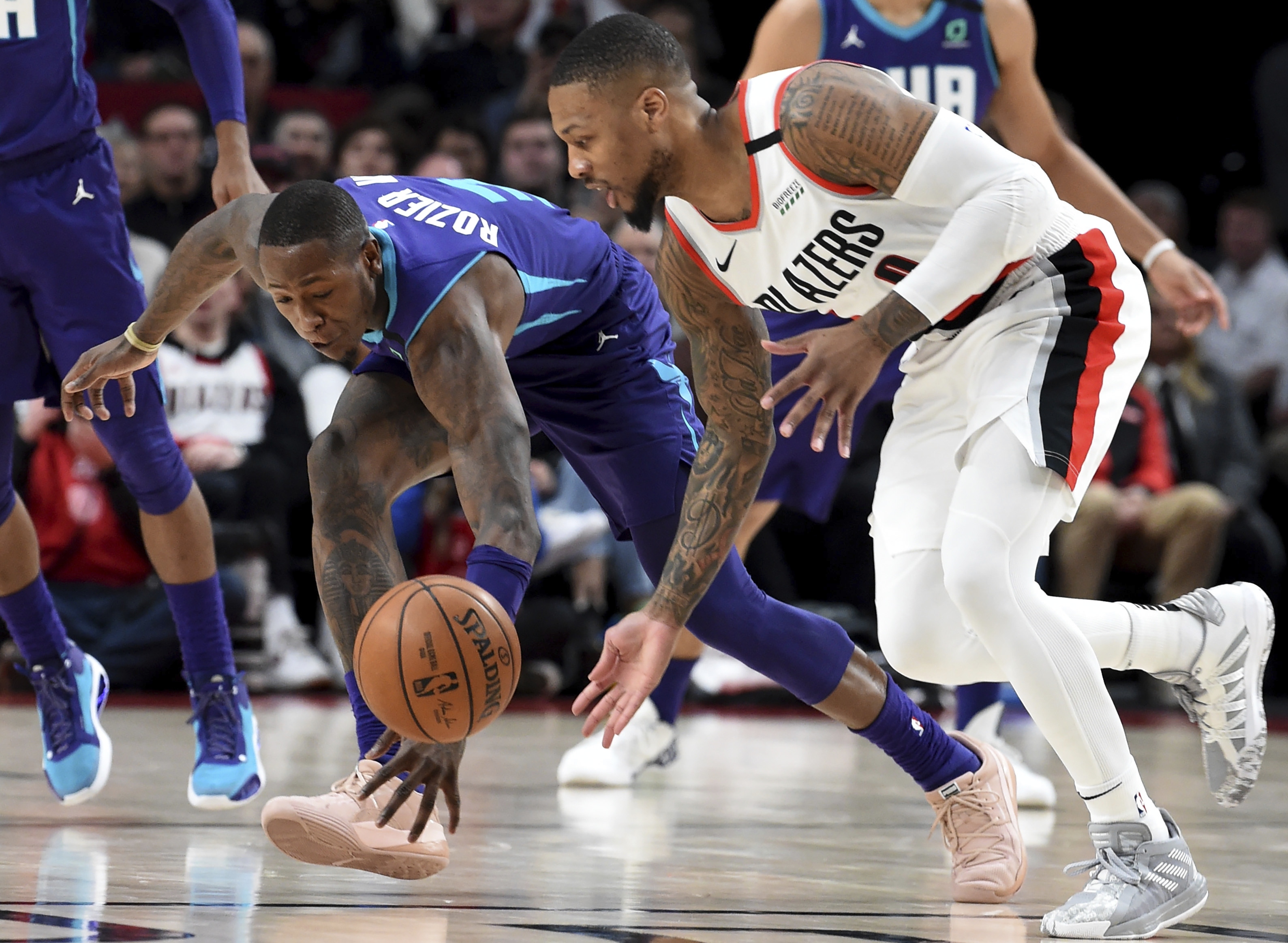 利兹联力挽狂澜,终结连败拿到关键胜利!的简单介绍 利兹联力挽狂澜,终结连败拿到关键胜利!的简单介绍