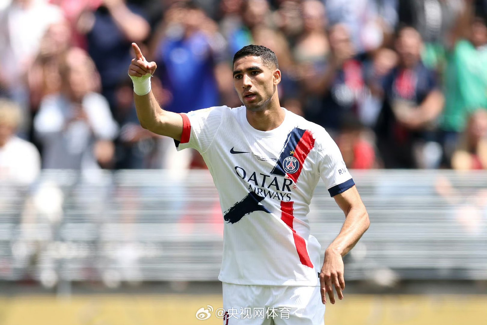 爱游戏网页版登录入口-关于巴黎圣日耳曼客场告捷，晋级下一轮的信息