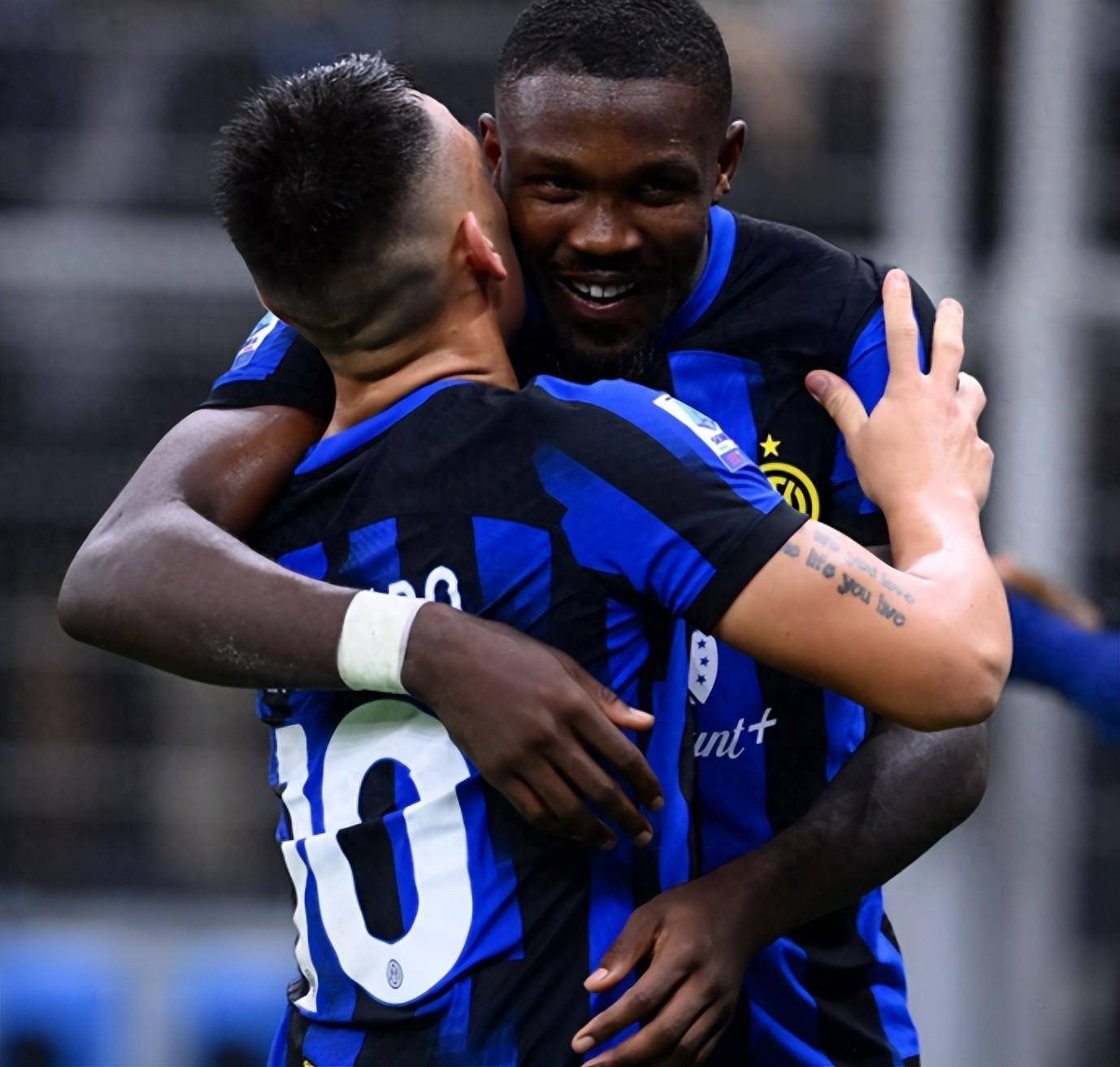 包含鹿岛鹿角冲击季军,年轻球员表现亮眼的词条 包含鹿岛鹿角冲击季军,年轻球员表现亮眼的词条