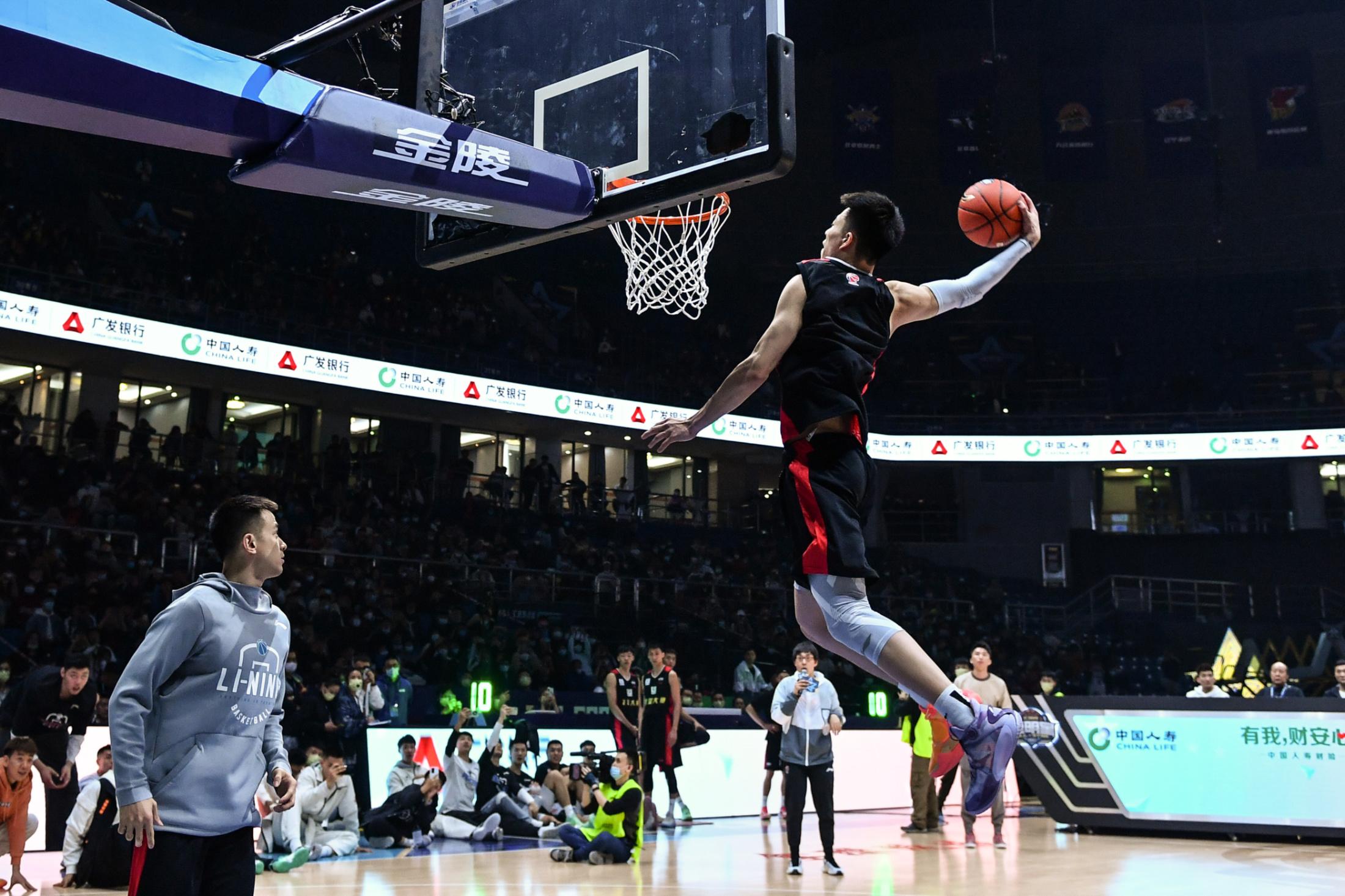 辽宁男篮防守出色,成功挫败挑战者 辽宁男篮防守出色,成功挫败挑战者