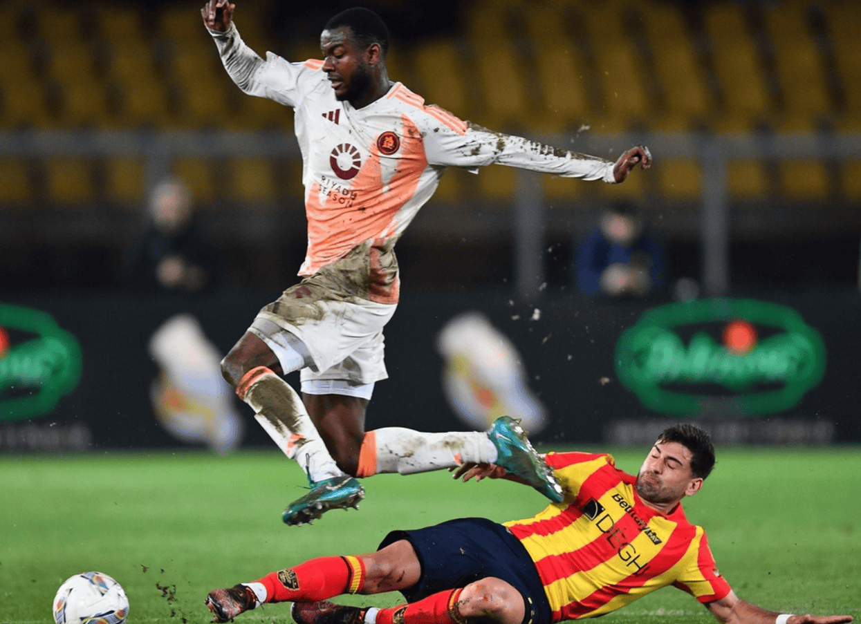 希腊球队奋力拼搏，绝杀晋级