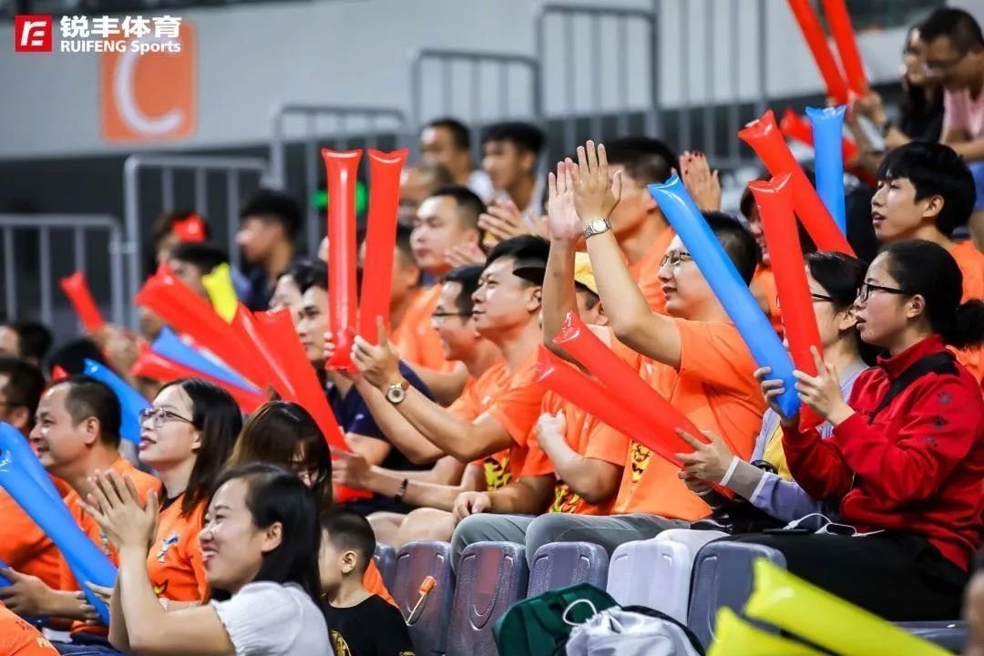 回顾这场激烈比拼,感受到了无限的热血 回顾这场激烈比拼,感受到了无限的热血