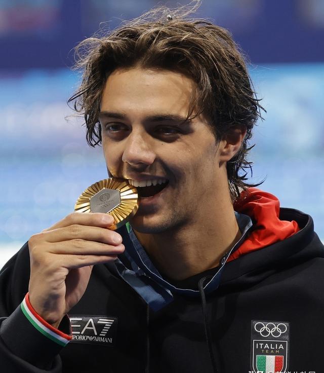 意大利选手在游泳项目中称霸 意大利选手在游泳项目中称霸