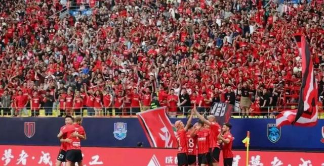 爱游戏app下载-包含热门球赛意外的结果引发球迷热烈讨论的词条