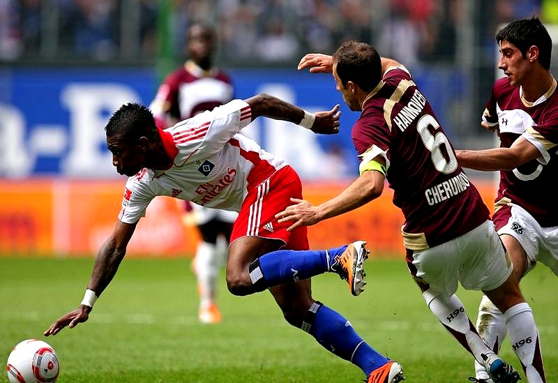 爱游戏体育网站-纽伦堡队成功击败对手取得胜利