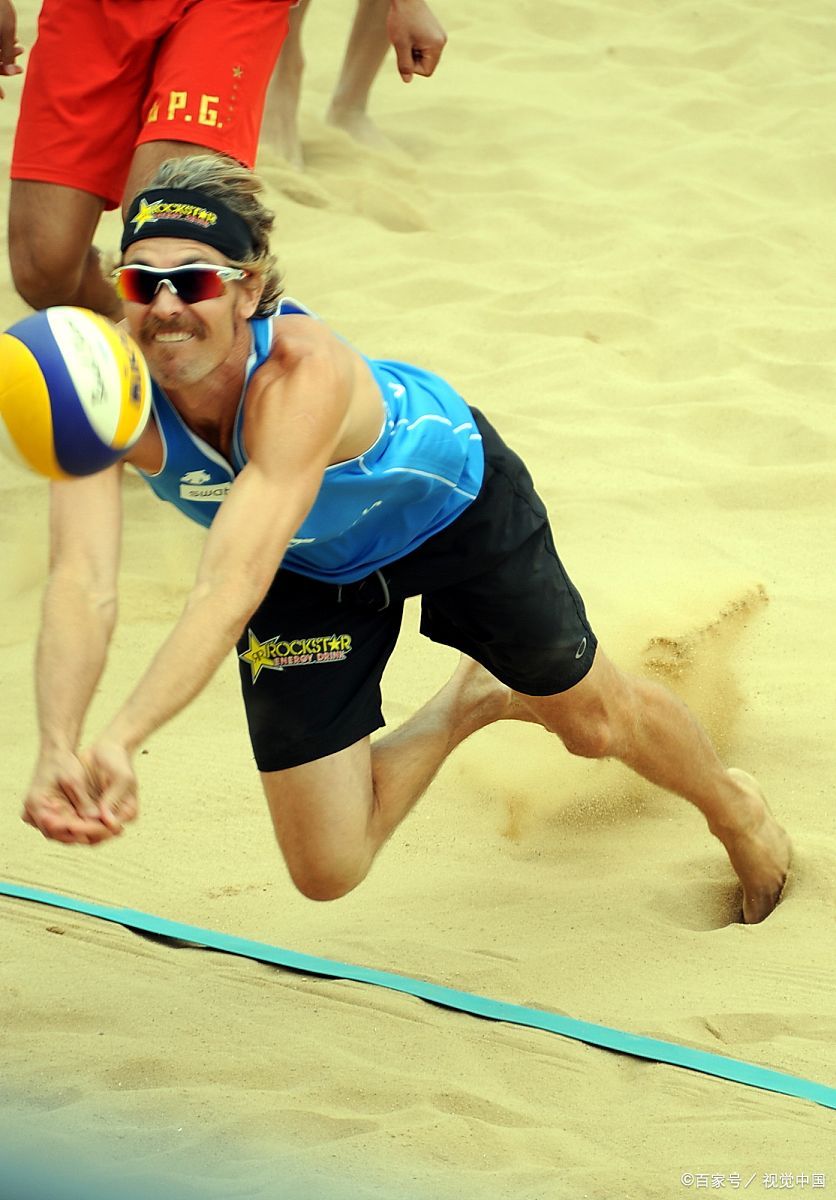 爱游戏登录入口-乌拉圭运动员在曲棍球赛场上大放异彩