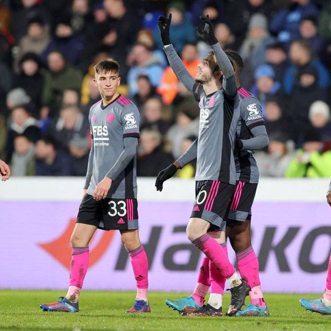 爱游戏体育直播-梦幻一战！神奇进球助球队晋级决赛的简单介绍