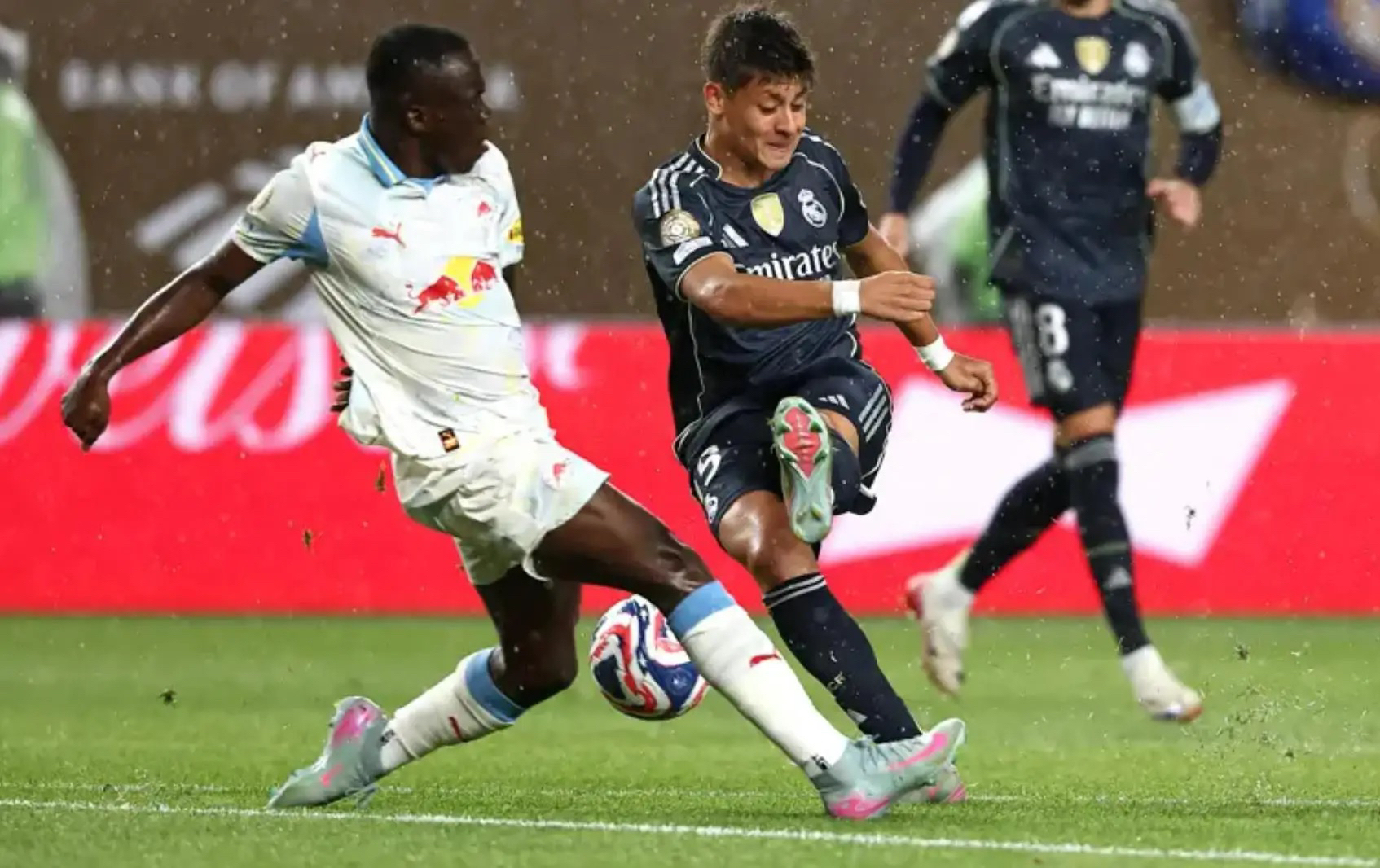 包含马德里竞技遭尤文图斯击败,淘汰赛之路漫长的词条 包含马德里竞技遭尤文图斯击败,淘汰赛之路漫长的词条