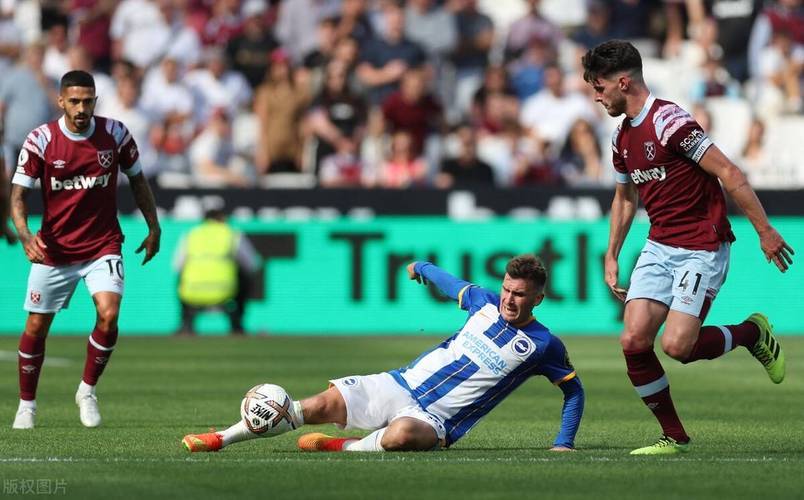 爱游戏入口-热那亚客场惨败都灵，遭遇连败的简单介绍