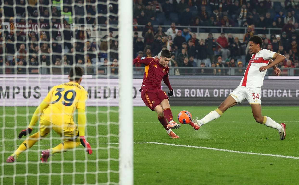 热那亚客场惨败都灵，遭遇连败的简单介绍